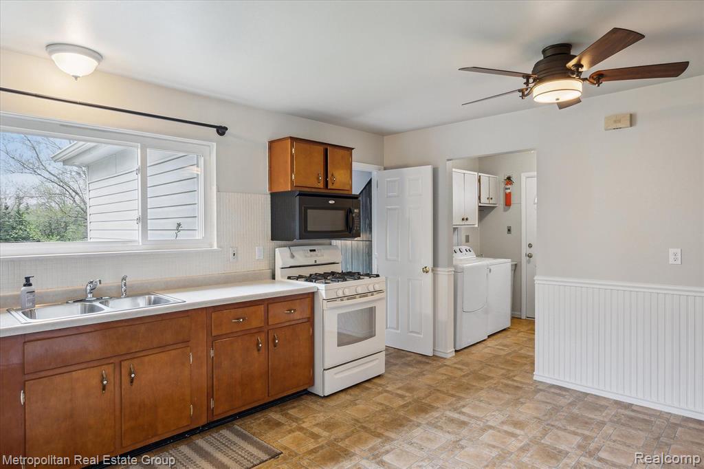2850 Pardee Road Howell, MI 48843 - Photo 13 of 45