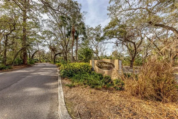 $2,400 | 5222 Myrtle Wood, Unit 9, Sarasota, FL 34235