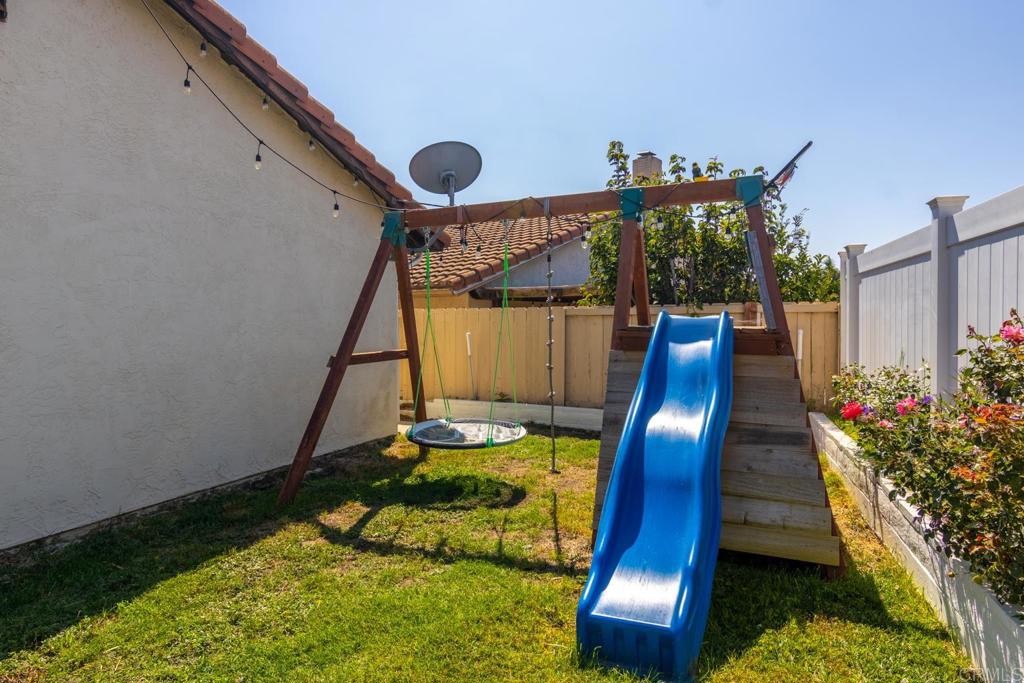 4872 Tarragon Drive Oceanside, CA 92057 - Photo 24 of 25 a view of entryway