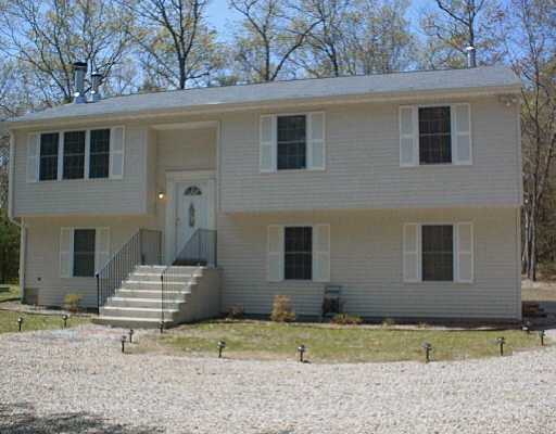 427 Hog House Hill Road Exeter, RI 02892 - Photo 1 of 1 Exterior Front.