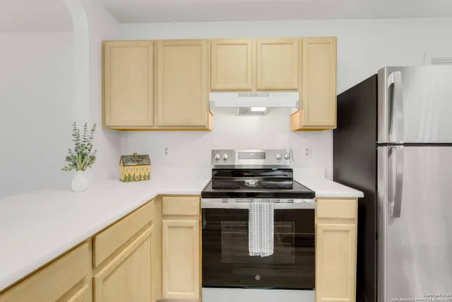 $245,000 | 7906 Swindow Circle, Converse, TX 78109