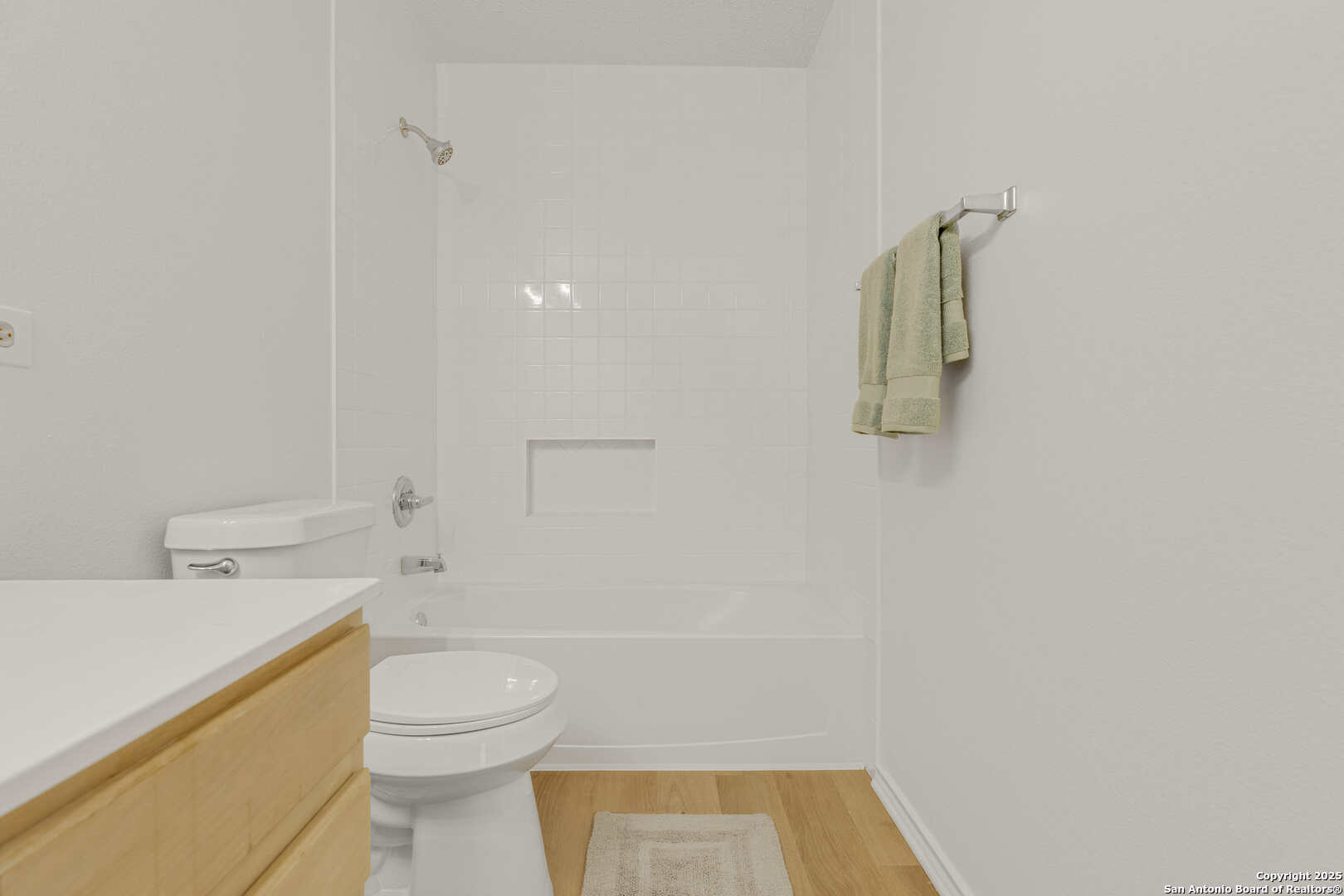 7906 Swindow Circle Converse, TX 78109 - Photo 15 of 26