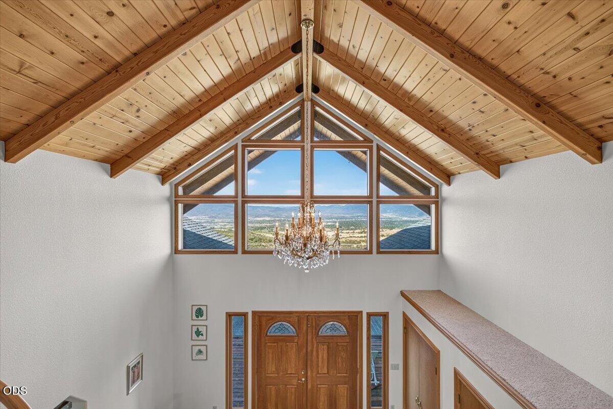 6590 Hillcrest Road Medford, OR 97504 - Photo 10 of 117 Gallery Image 10