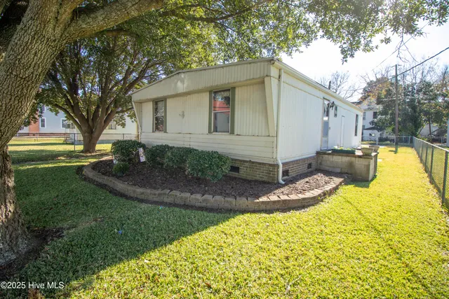 $124,900 | 701 West Colonial Avenue, Elizabeth City, NC 27909