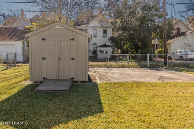 $124,900 | 701 West Colonial Avenue, Elizabeth City, NC 27909