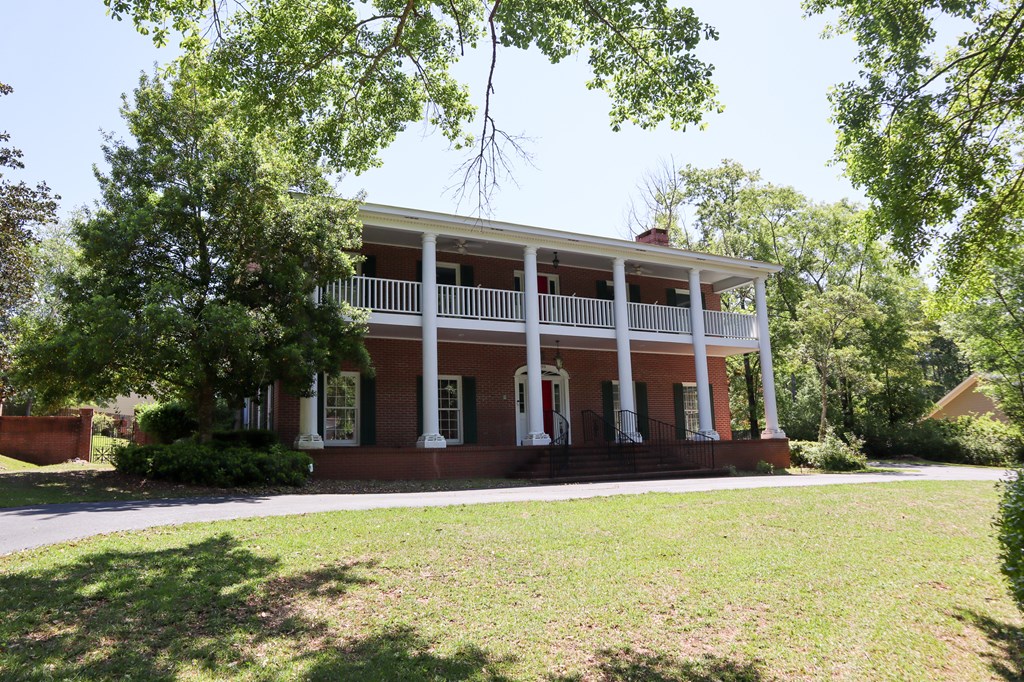 1602 Deerpath Road Dothan, AL 36303 - Photo 4 of 47