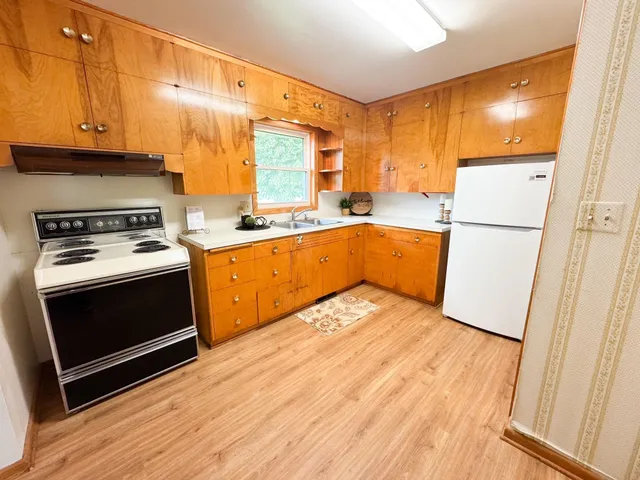 $136,000 | 406 Northeast 4th Street, Fulda, MN 56131