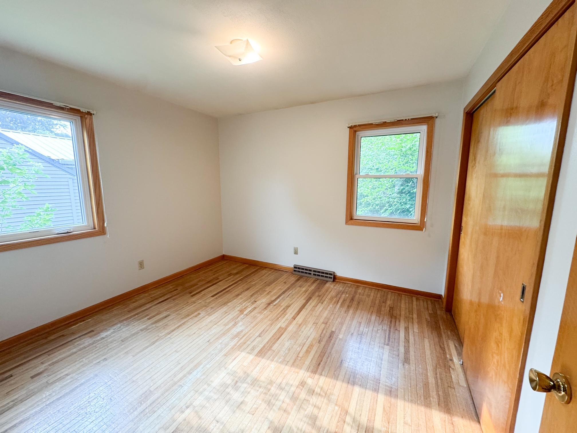 406 Northeast 4th Street Fulda, MN 56131 - Photo 13 of 28