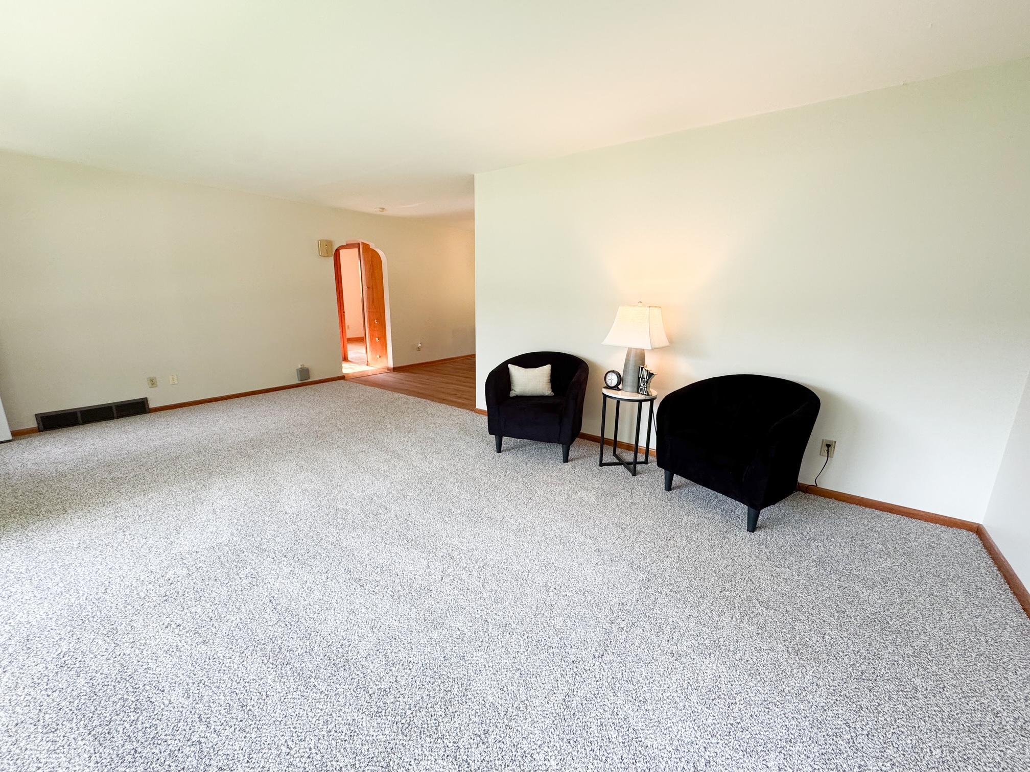 406 Northeast 4th Street Fulda, MN 56131 - Photo 5 of 28