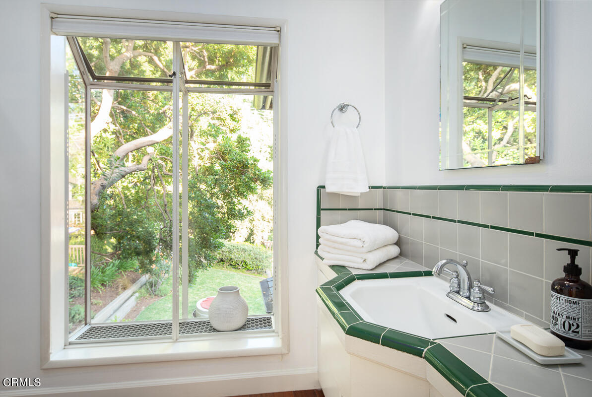 1354 Brixton Road Pasadena, CA 91105 - Photo 17 of 38 1354 Brixton_204v1_mls