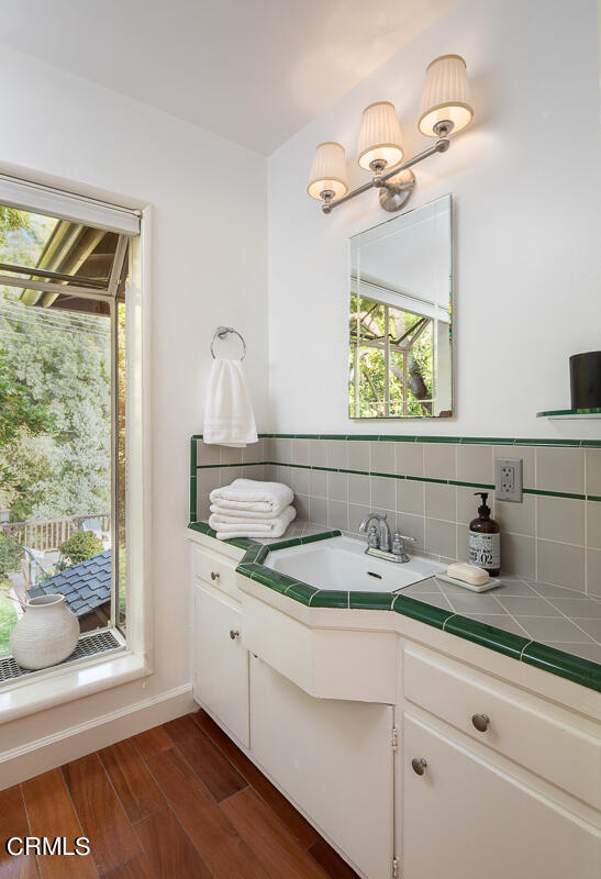 1354 Brixton Road Pasadena, CA 91105 - Photo 18 of 38 1354 Brixton_220v1_mls