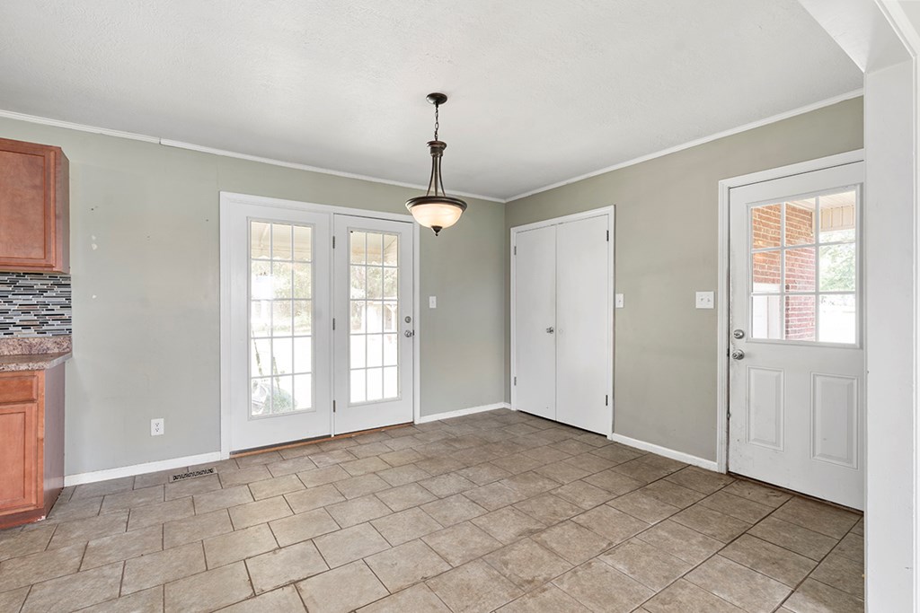 6114 Kinard Road Ninety Six, SC 29666 - Photo 12 of 17 Gallery Image 12