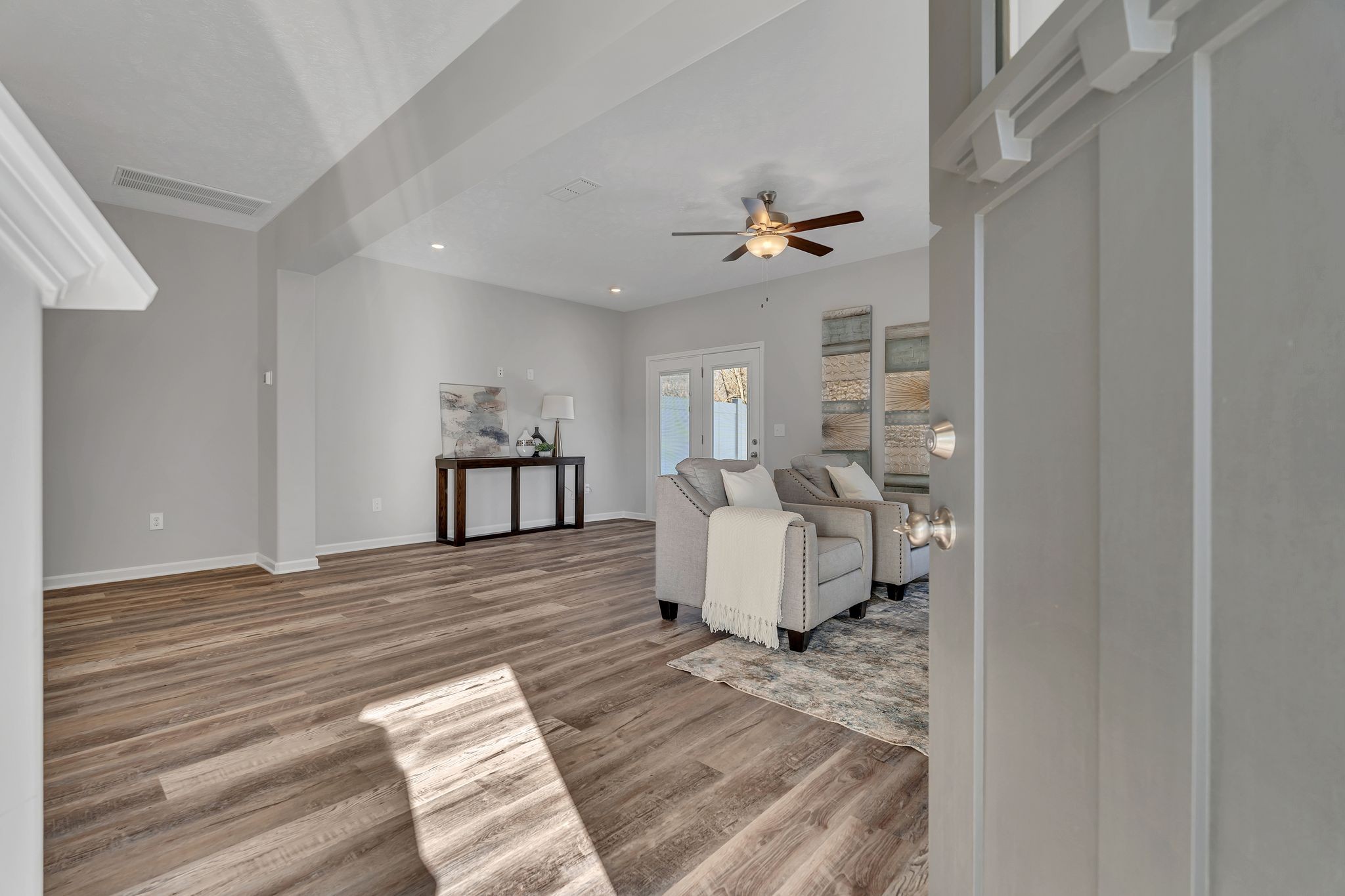 147 Creek Wood Road Manchester, TN 37355 - Photo 4 of 36 Gallery Image 4