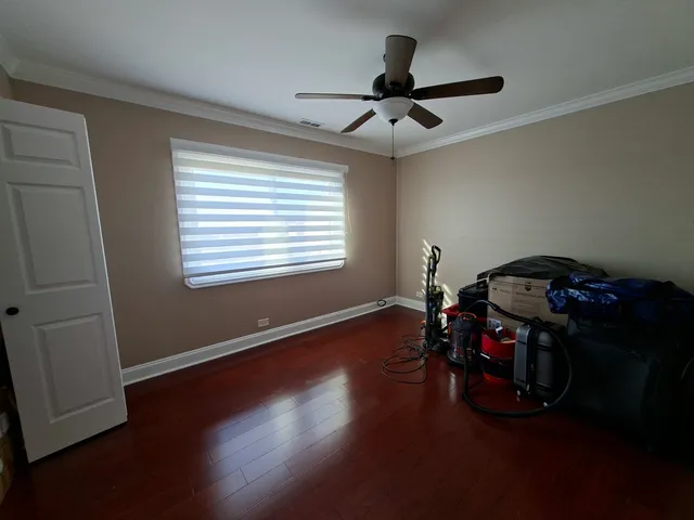 $198,000 | 664 Pinecrest Drive, Unit 302, Prospect Heights, IL 60070