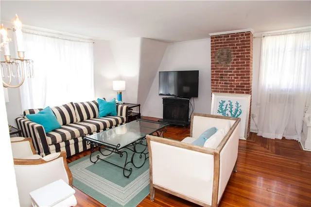 $1,955,000 | 34 Bull Street, Newport, RI 02840