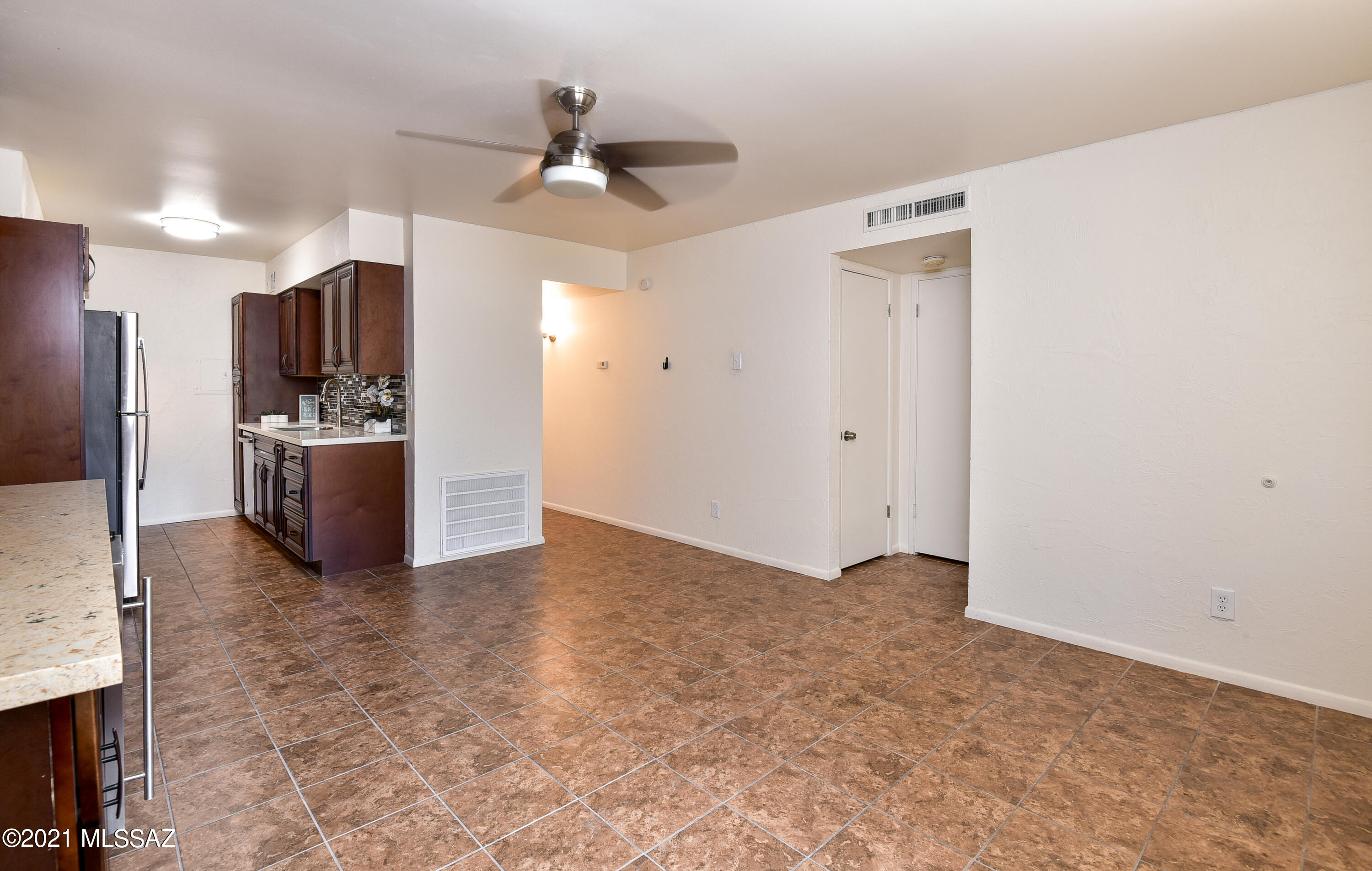 810 South Kolb Road, Unit 17 Tucson, AZ 85710 - Photo 19 of 39