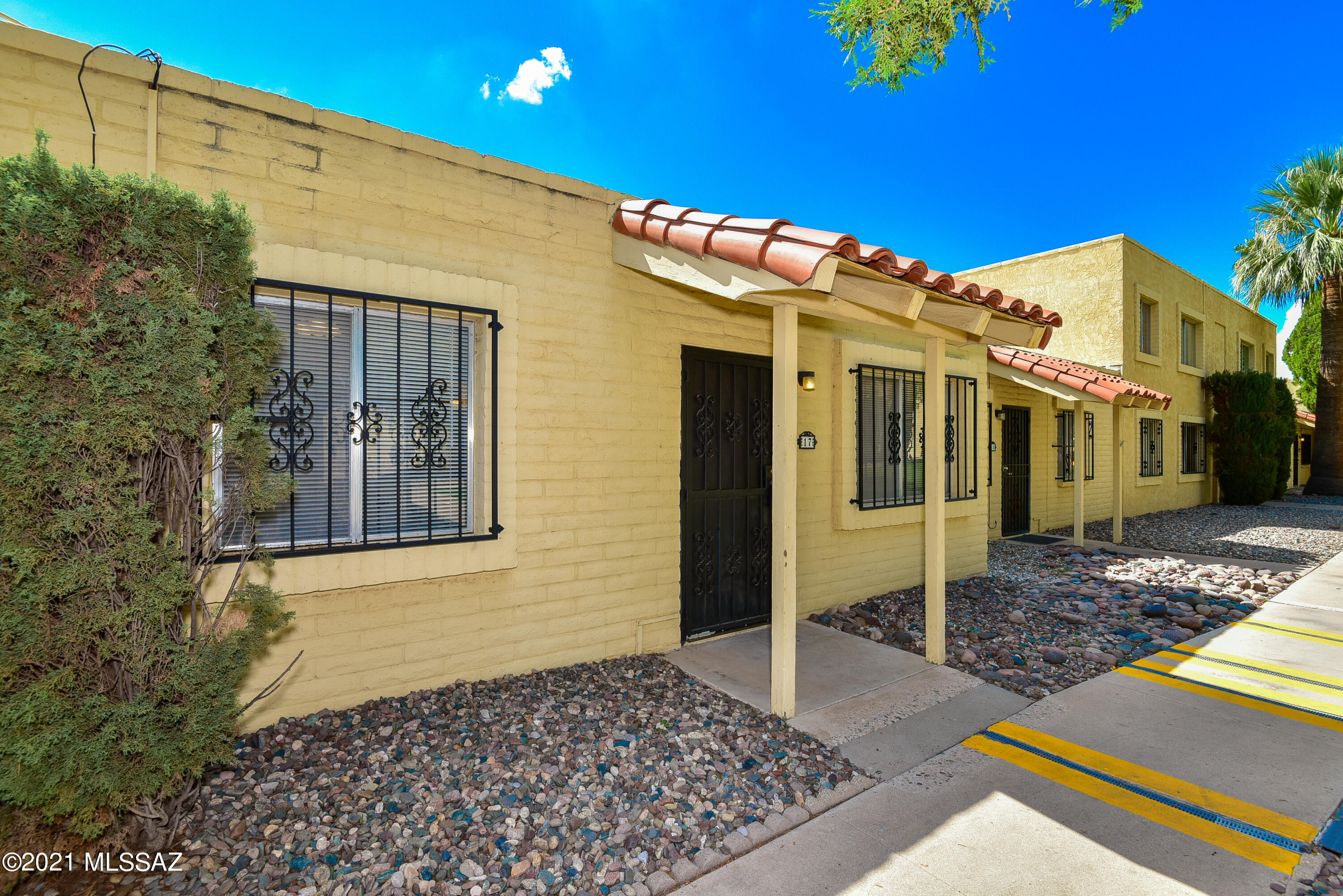 810 South Kolb Road, Unit 17 Tucson, AZ 85710 - Photo 3 of 39