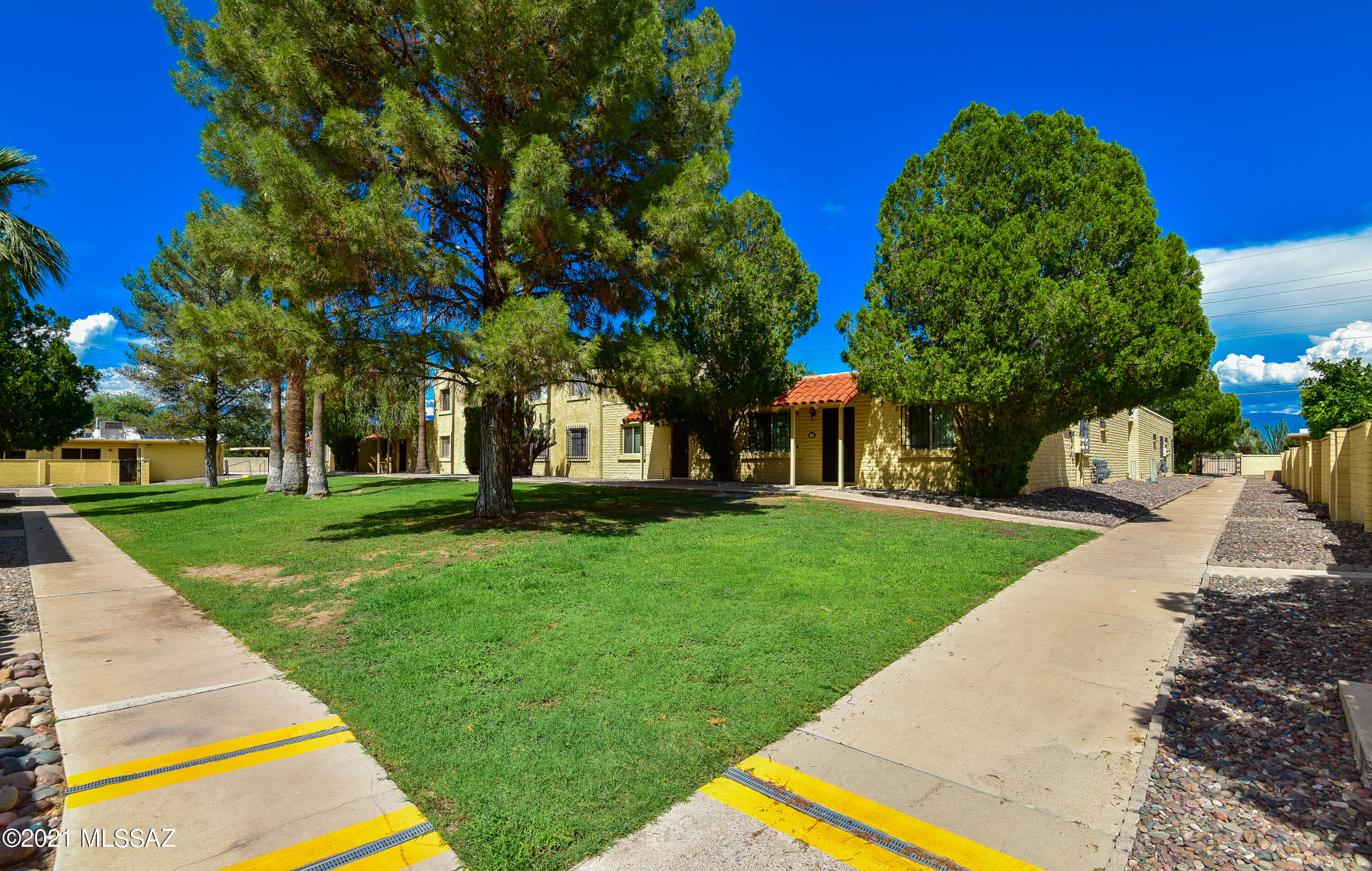 810 South Kolb Road, Unit 17 Tucson, AZ 85710 - Photo 4 of 39