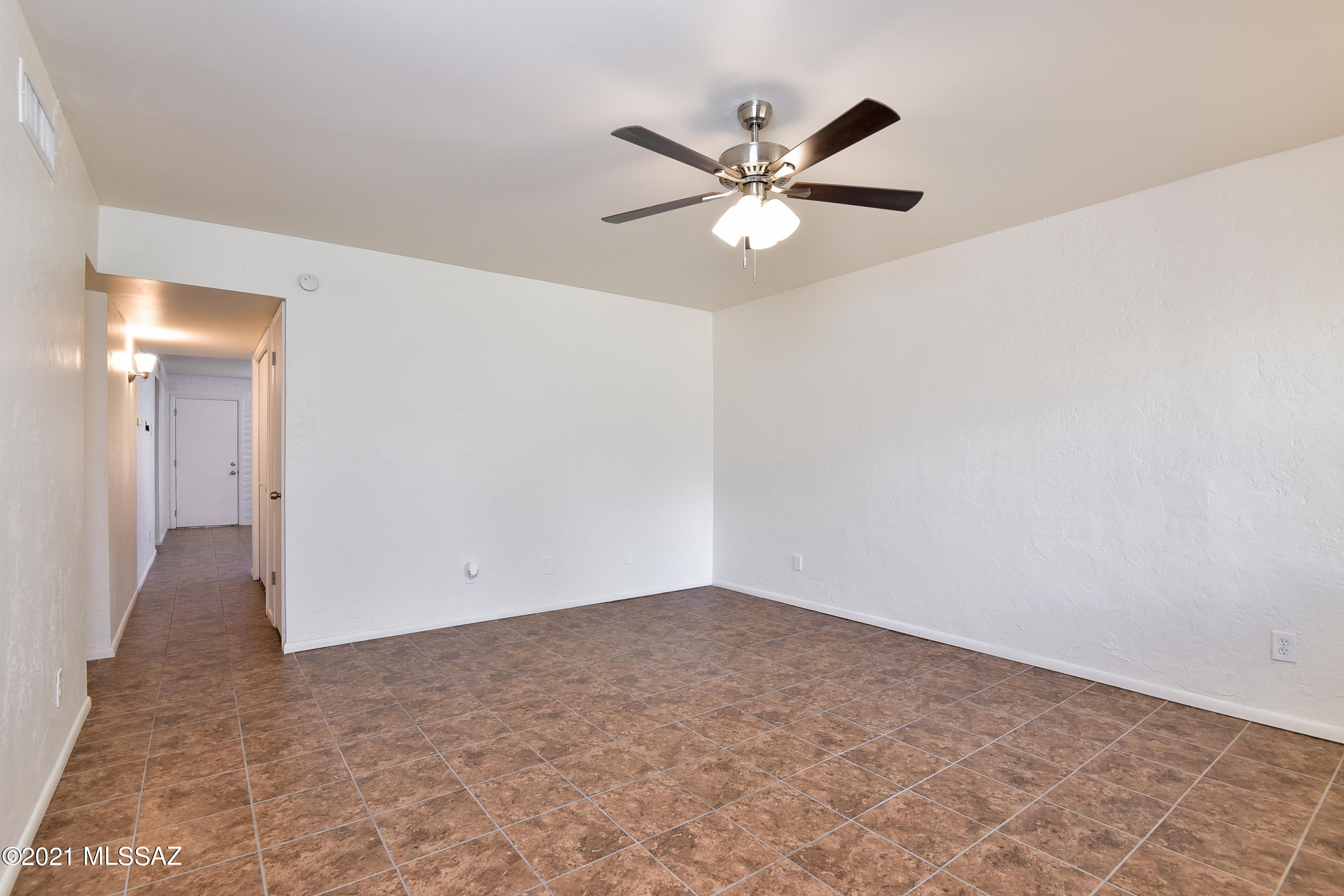 810 South Kolb Road, Unit 17 Tucson, AZ 85710 - Photo 9 of 39