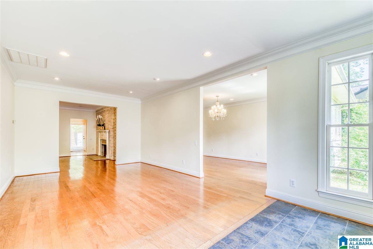 24 Woodhill Road Birmingham, AL 35213 - Photo 16 of 49