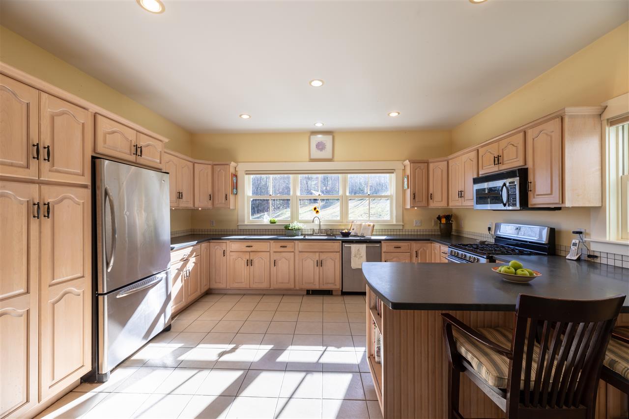 103 Van Dyke Road Strafford, VT 05072 - Photo 4 of 34