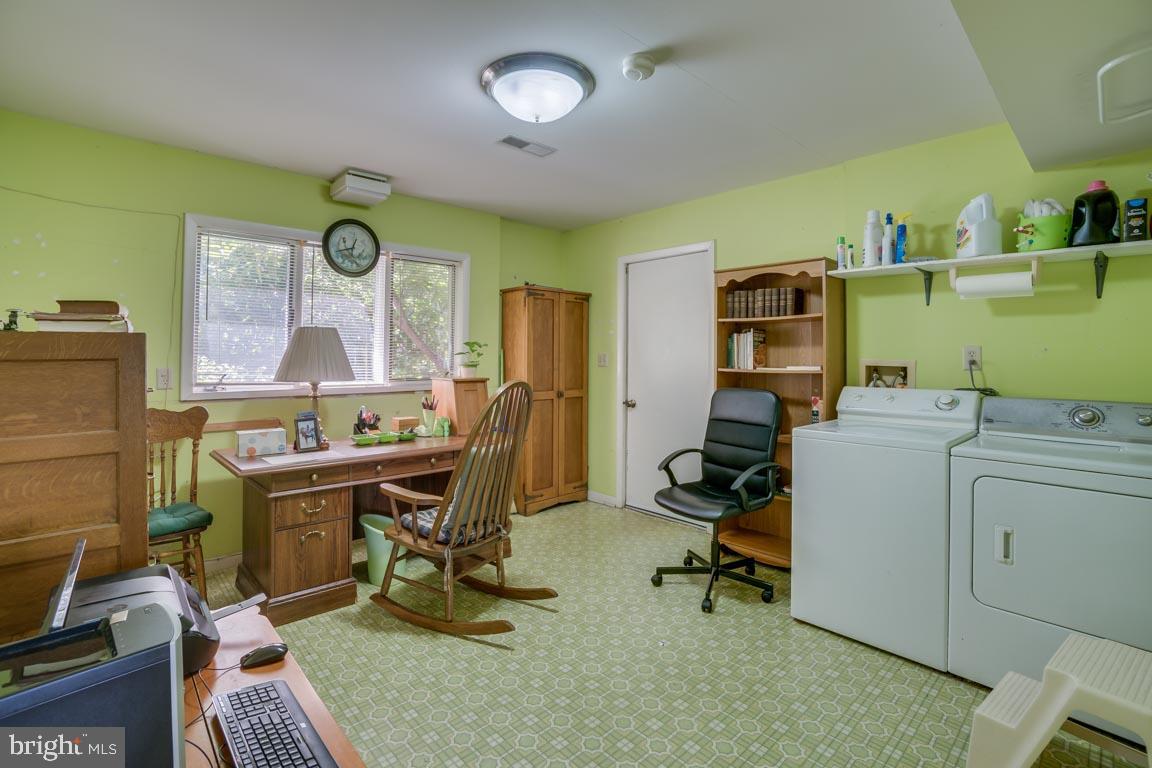 116 Pleasant Grove Road Locust Grove, VA 22508 - Photo 22 of 34 Laundry/office and direct walk out to carport