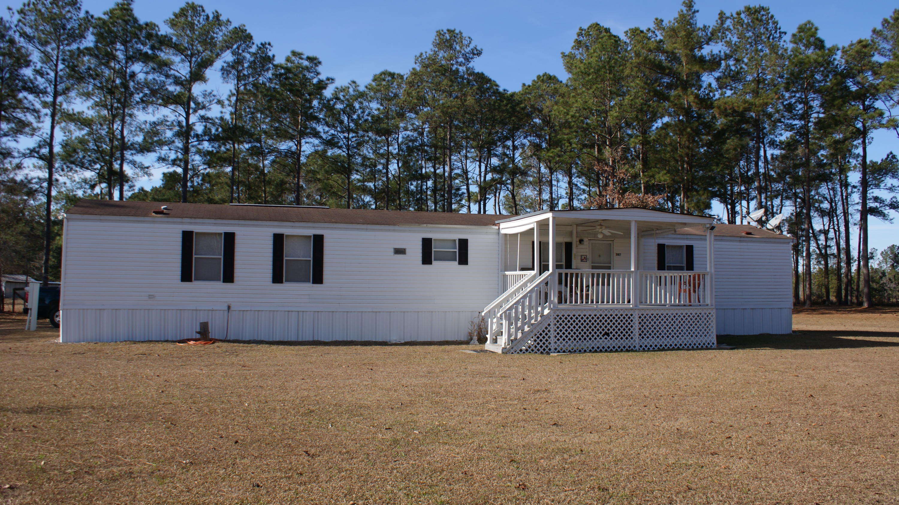 387 Cheyenne Road Summerville, SC 29483 - Photo 5 of 9 DSC04438