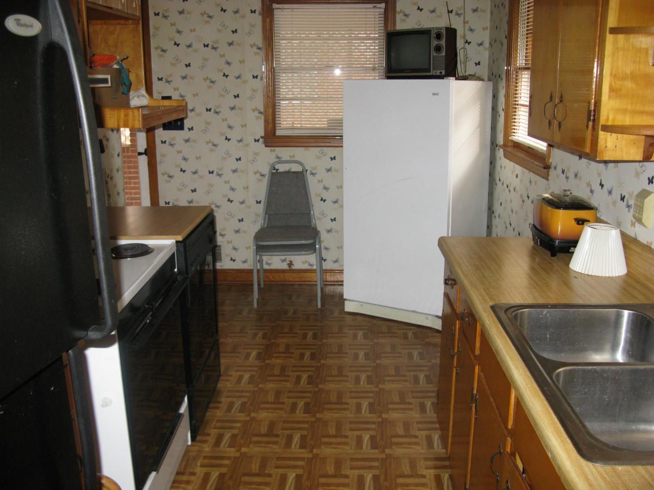 1750 Pomeroy Road Salem, VA 24153 - Photo 6 of 11 kitchen