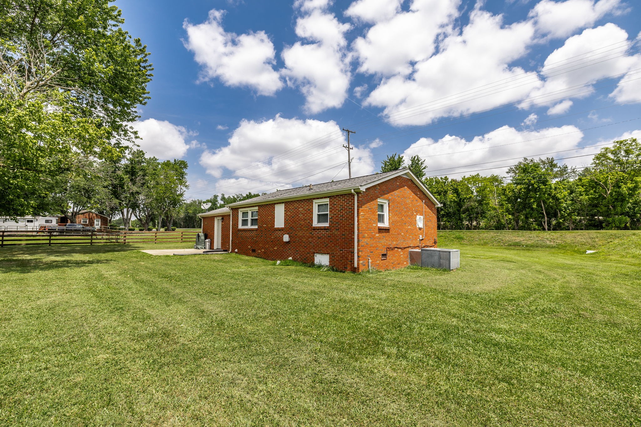 2952 Highway 41 South Springfield, TN 37172 - Photo 38 of 43