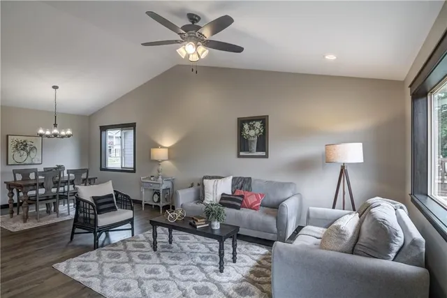 $389,900 | 230 South Chestnut Street, Ellsworth, WI 54011