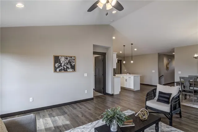 $389,900 | 230 South Chestnut Street, Ellsworth, WI 54011