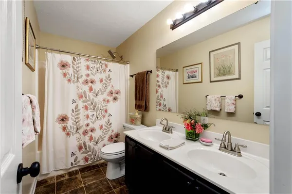 $320,000 | 220 Brae Glen Drive, Canonsburg, PA 15317