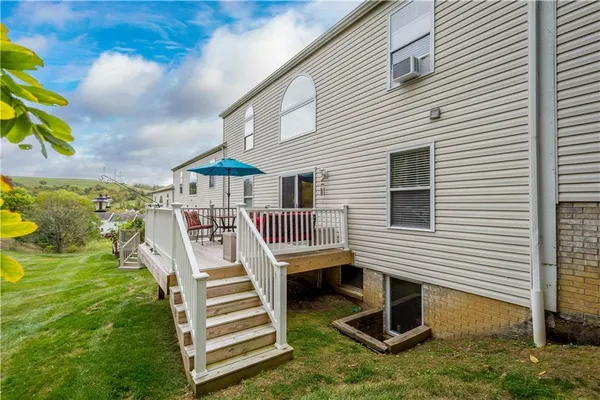 $320,000 | 220 Brae Glen Drive, Canonsburg, PA 15317