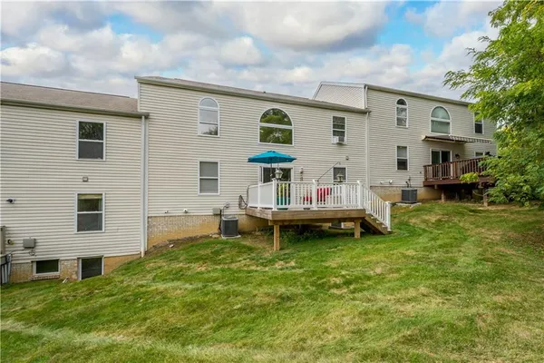 $320,000 | 220 Brae Glen Drive, Canonsburg, PA 15317