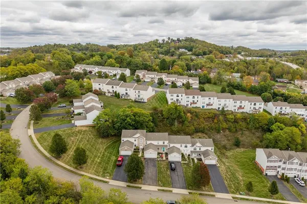 $320,000 | 220 Brae Glen Drive, Canonsburg, PA 15317