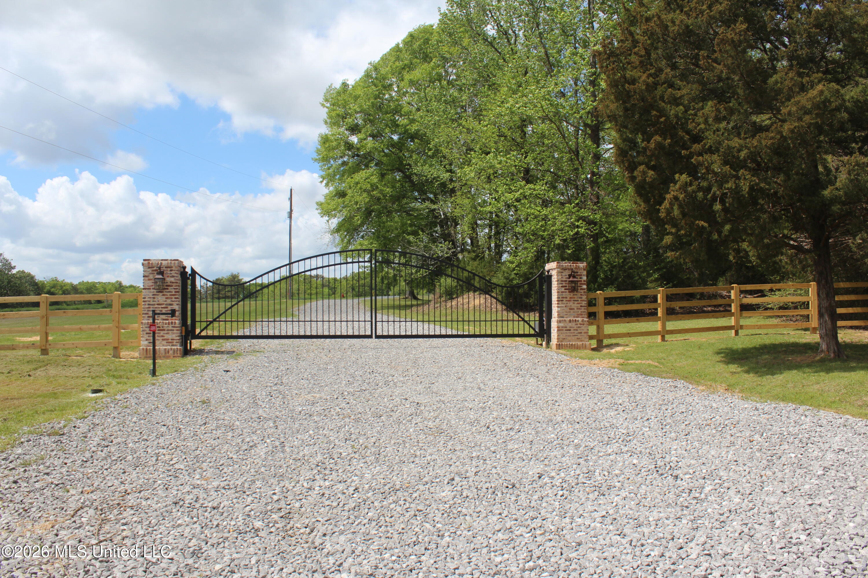 Grand Oaks Way Flora, MS 39071 - Photo 1 of 5 Grand Oaks Gate