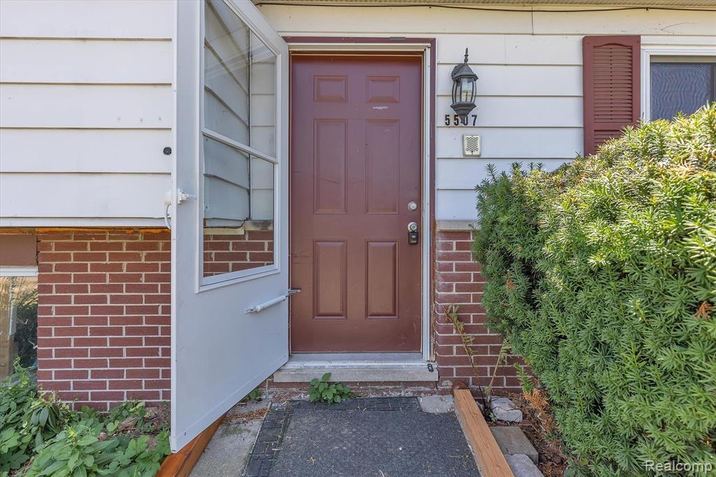 5507 West Mount Morris Road Mount Morris, MI 48458 - Photo 5 of 44