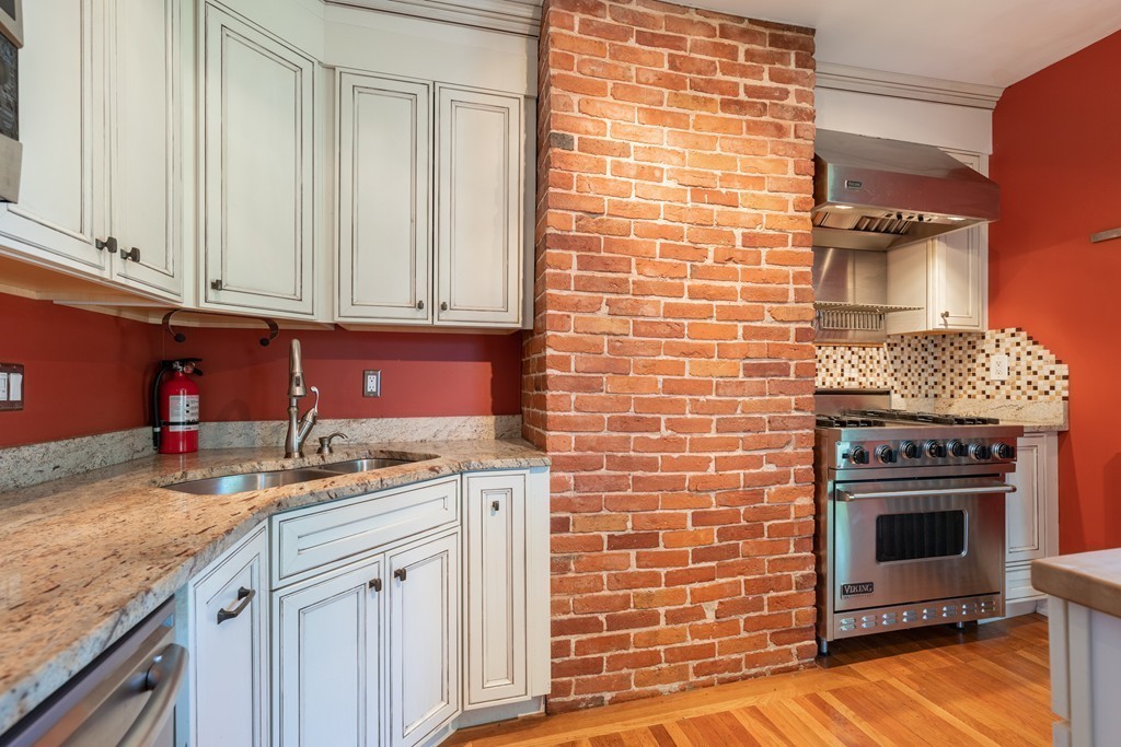 32 Outlook Road, Unit 2 Swampscott, MA 01907 - Photo 13 of 38 Gallery Image 13