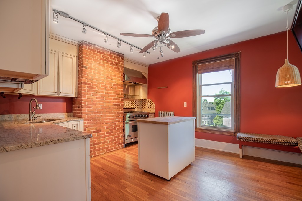 32 Outlook Road, Unit 2 Swampscott, MA 01907 - Photo 16 of 38 Gallery Image 16