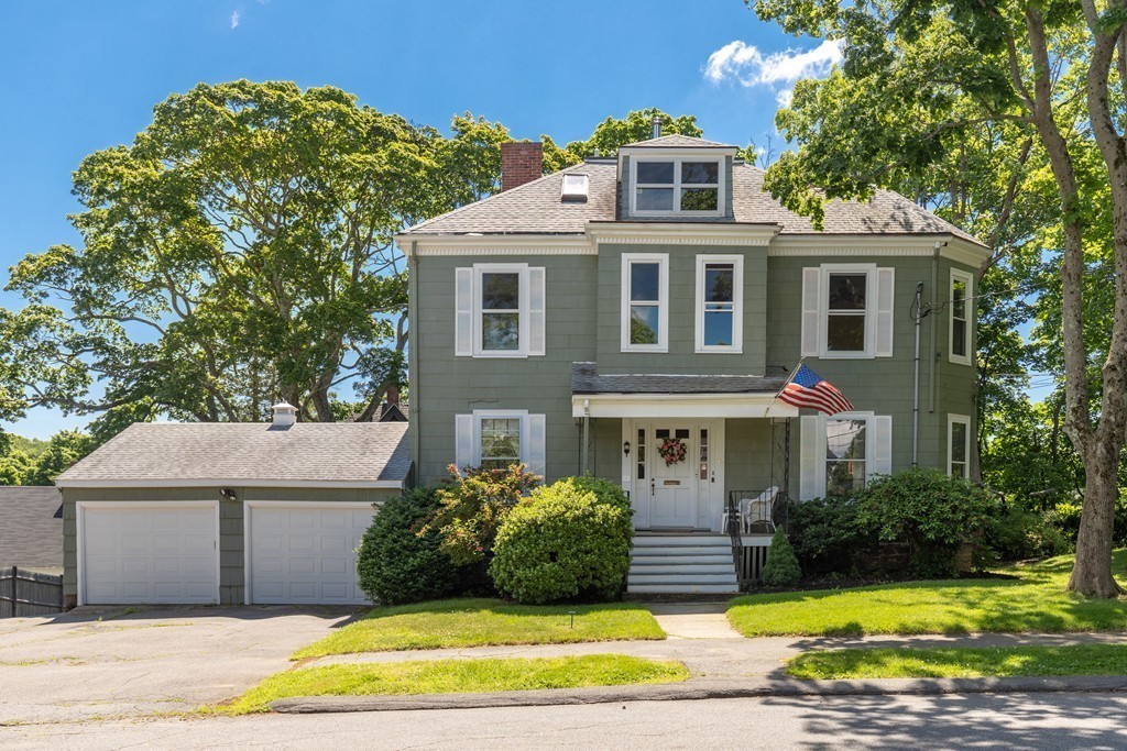 32 Outlook Road, Unit 2 Swampscott, MA 01907 - Photo 2 of 38 Gallery Image 2