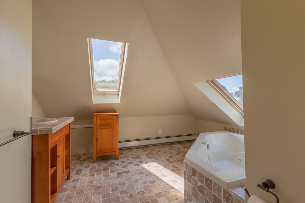 32 Outlook Road, Unit 2 Swampscott, MA 01907 - Photo 29 of 38 Gallery Image 29