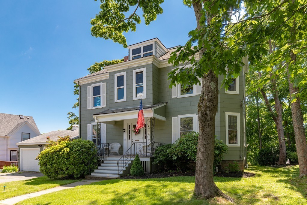 32 Outlook Road, Unit 2 Swampscott, MA 01907 - Photo 3 of 38 Gallery Image 3
