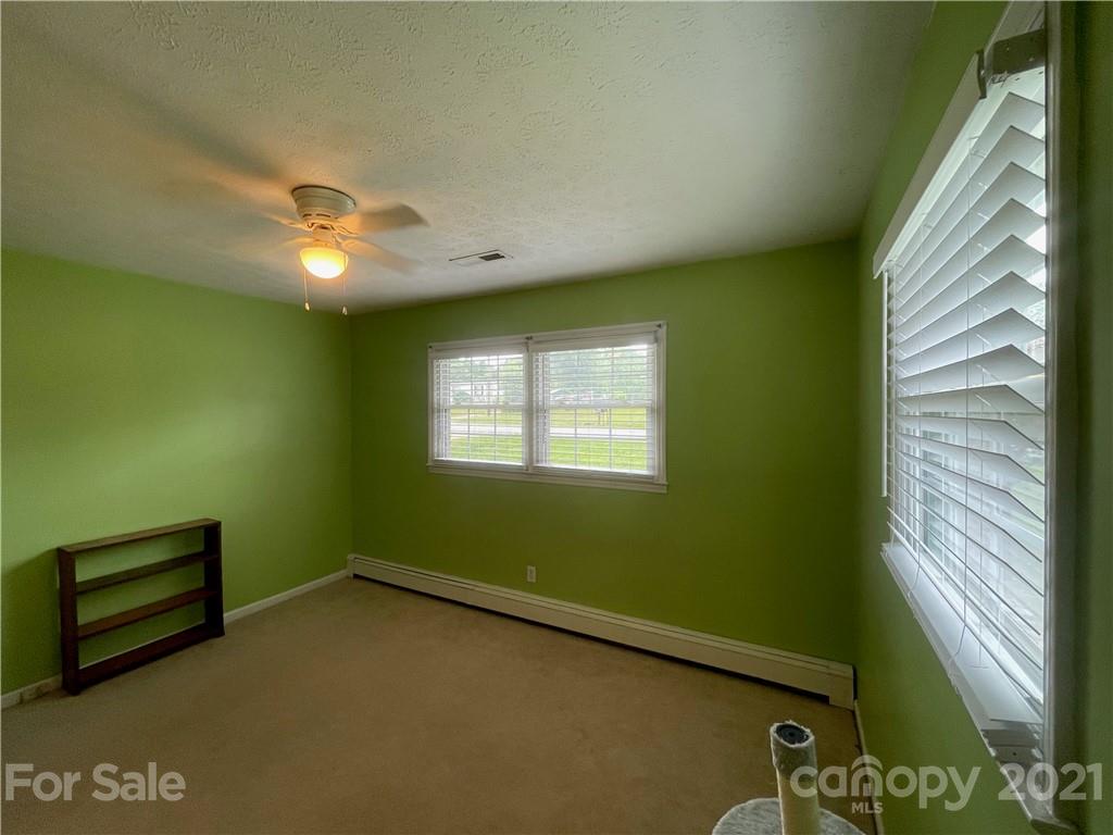 1875 Enon Road Valdese, NC 28690 - Photo 18 of 44 Gallery Image 18