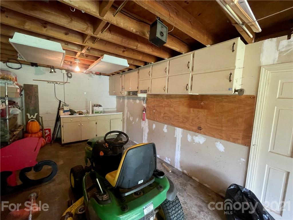 1875 Enon Road Valdese, NC 28690 - Photo 36 of 44 Gallery Image 36