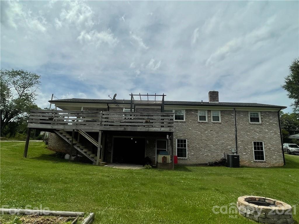 1875 Enon Road Valdese, NC 28690 - Photo 39 of 44 Gallery Image 39