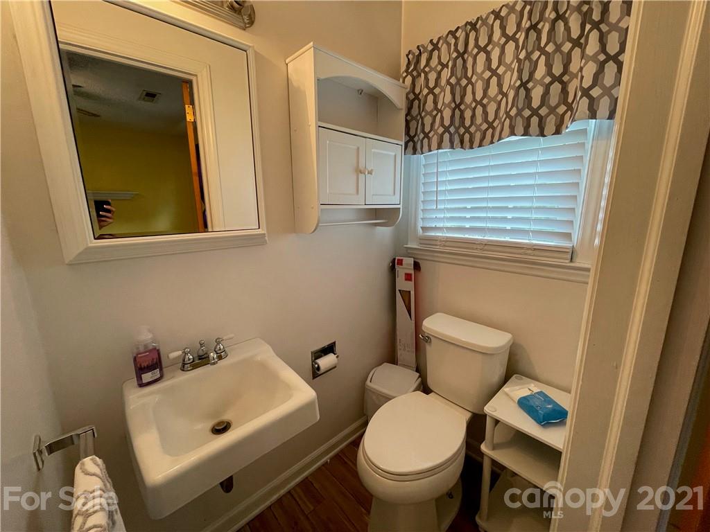 1875 Enon Road Valdese, NC 28690 - Photo 10 of 44 Gallery Image 10