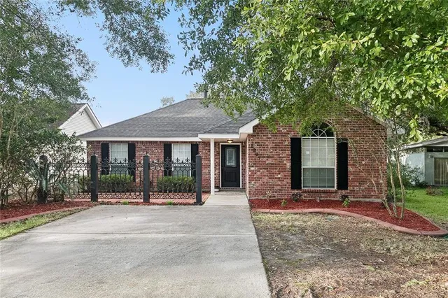 $189,900 | 2207 Oriole Street, Slidell, LA 70460