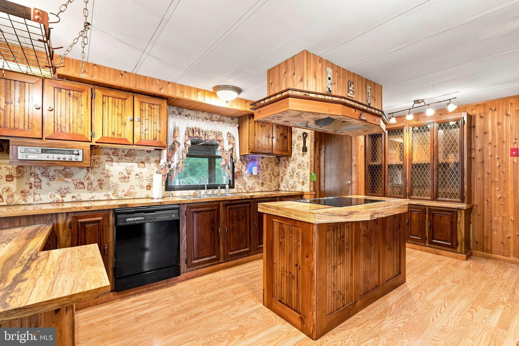 26 Walnut Road Millville, NJ 08332 - Photo 8 of 33 Gallery Image 8