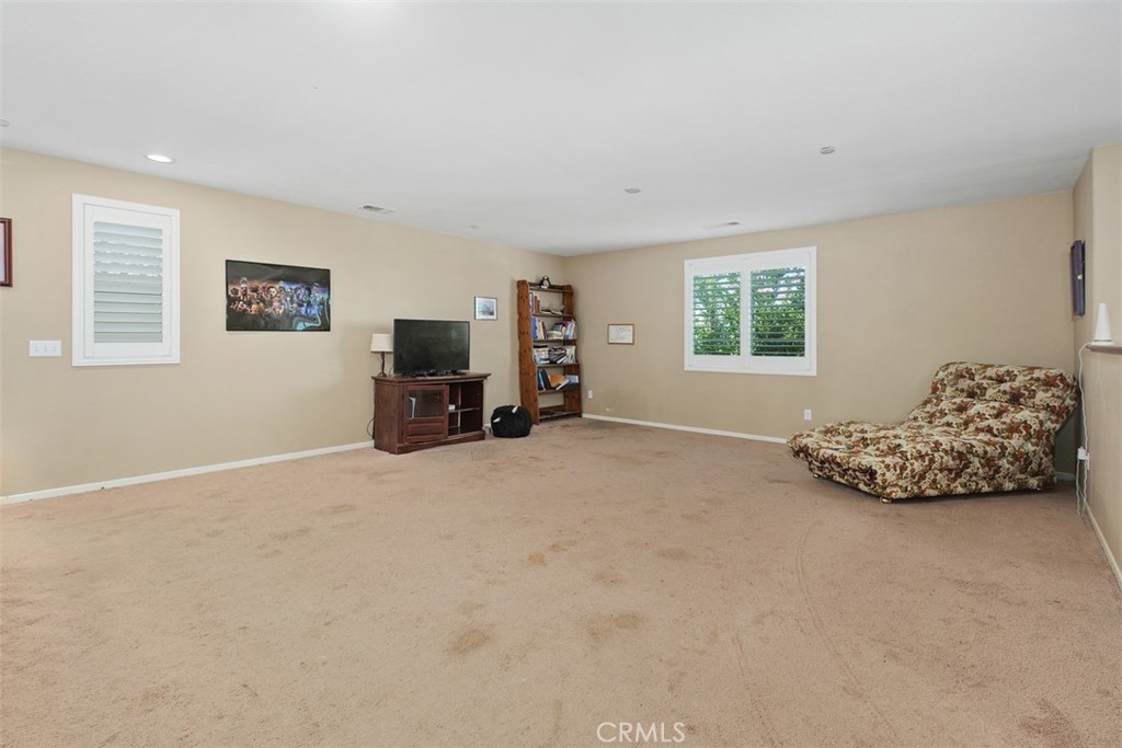 16820 Golden Bluff Loop Riverside, CA 92503 - Photo 15 of 36
