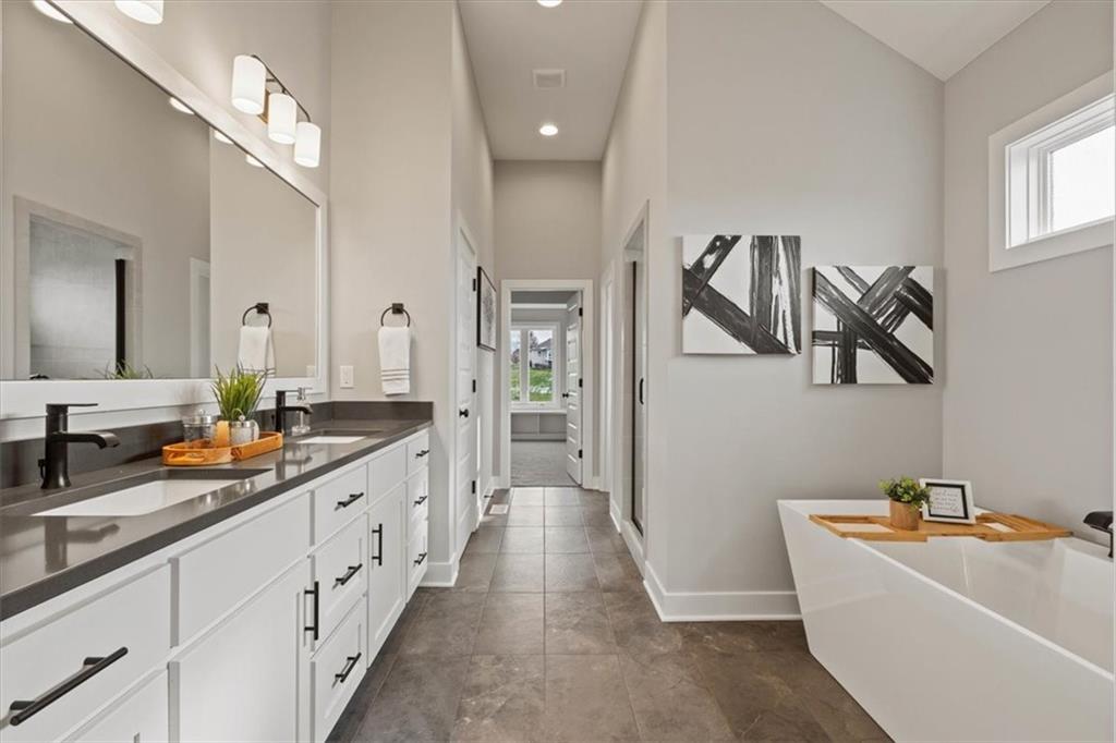 4446 Tee Box Drive Basehor, KS 66007 - Photo 21 of 48